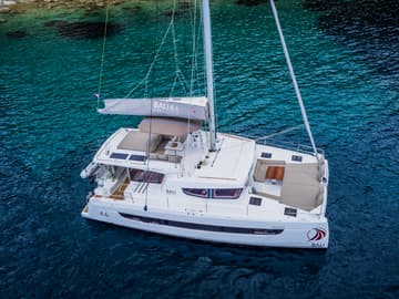 Catamaran C'est la vie available for yacht charter in Croatia | Yacht4Less