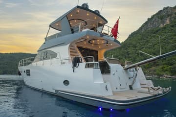Motorboat Golden Blue available for yacht charter in Turkey | Yacht4Less