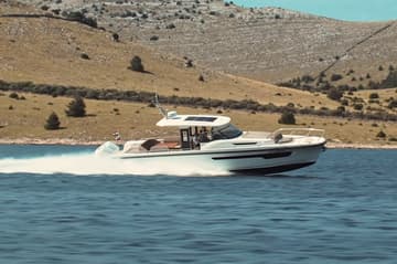 Motorboat Kali available for yacht charter in Croatia | Yacht4Less