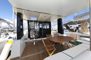 Motorboat Good Time  available for yacht charter in Croatia | Yacht4Less