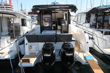 Motorboat Navis Amoris charter rental in Croatia | Yacht4Less