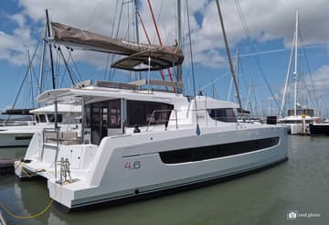 Best Price for a Catamaran Moderna rental in Italy | Yacht4Less
