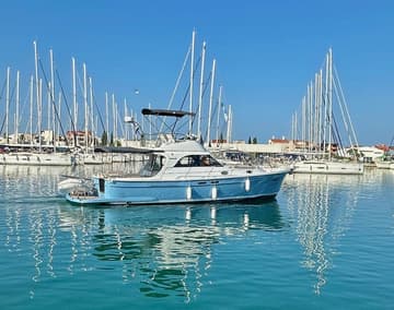 Motorboat Baby Blue charter rental in Croatia | Yacht4Less
