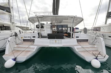 Catamaran Sperm Whale charter rental in Croatia | Yacht4Less