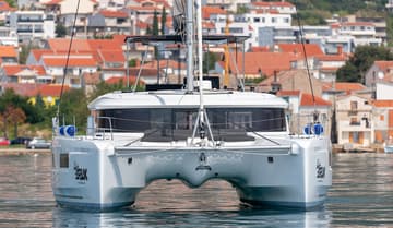 Catamaran Felix available for yacht charter in Croatia | Yacht4Less