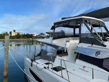 Best Price for a Catamaran Amajen rental in USA | Yacht4Less