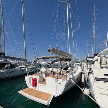 Sailboat Meryl available for yacht charter in Croatia | Yacht4Less