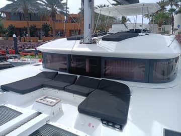 Catamaran SEA BEAR available for yacht charter in Mexico | Yacht4Less