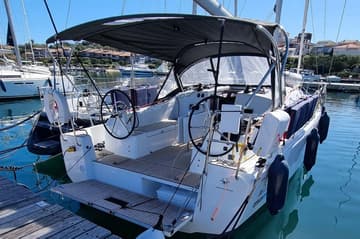 Sailboat Bella Mia charter rental in Italy | Yacht4Less