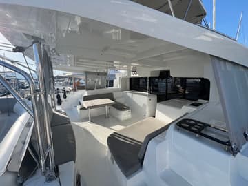 Catamaran Dos Hermanos available for yacht charter in Greece | Yacht4Less