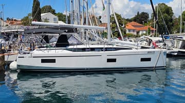 Sailboat Windchaser charter rental in Croatia | Yacht4Less