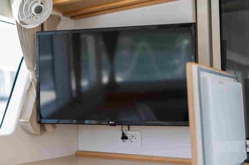 Best Price for a Catamaran Vertigo rental in Croatia | Yacht4Less