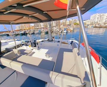 Catamaran Cancelli del Cielo available for yacht charter in Spain | Yacht4Less
