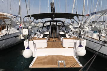Sailboat Twitter charter rental in Croatia | Yacht4Less