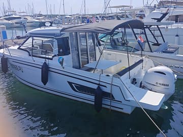 Motorboat Ares charter rental in Croatia | Yacht4Less