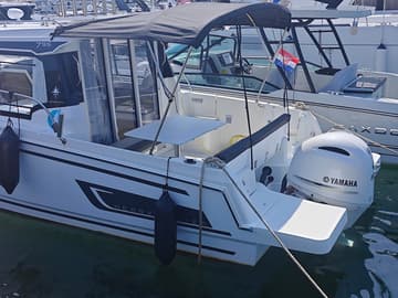 Best Price for a Motorboat Ares rental in Croatia | Yacht4Less