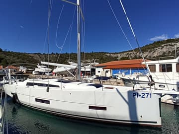 Best Price for a Sailboat Esko (ex Manca) rental in Croatia | Yacht4Less
