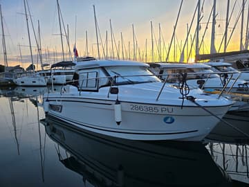 Motorboat Medolino charter rental in Croatia | Yacht4Less