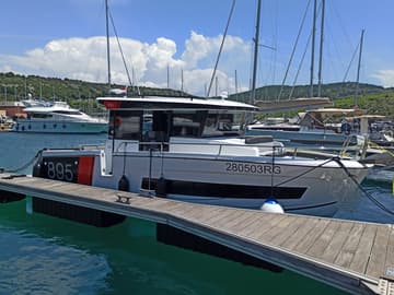 Best Price for a Motorboat Surprise rental in Croatia | Yacht4Less