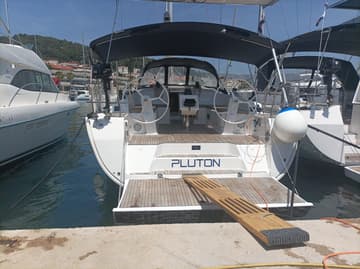 Sailboat Pluton charter rental in Croatia | Yacht4Less