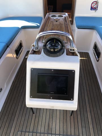 Sailboat Dea available for yacht charter in Croatia | Yacht4Less