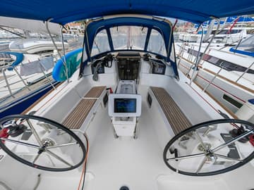 Sailboat Islanders available for yacht charter in Croatia | Yacht4Less