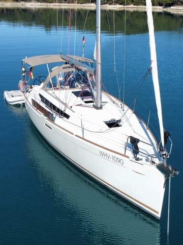 Sailboat Tina available for yacht charter in Croatia | Yacht4Less