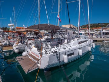 Sailboat Mamma Mia charter rental in Croatia | Yacht4Less