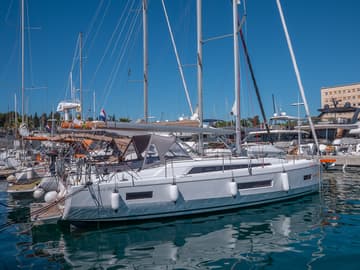 Best Price for a Sailboat Mamma Mia rental in Croatia | Yacht4Less