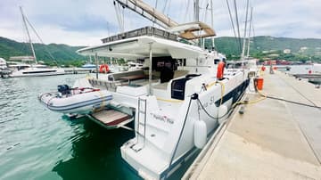 Catamaran Freedom charter rental in BVI | Yacht4Less