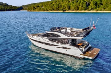 Motorboat Amber Blue charter rental in Croatia | Yacht4Less