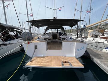 Sailboat Ollie charter rental in Croatia | Yacht4Less