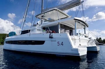 Catamaran GILISS charter rental in French Polynesia | Yacht4Less