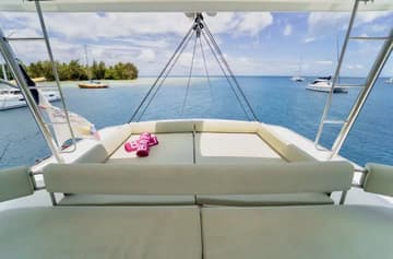 Best Price for a Catamaran GILISS rental in French Polynesia | Yacht4Less