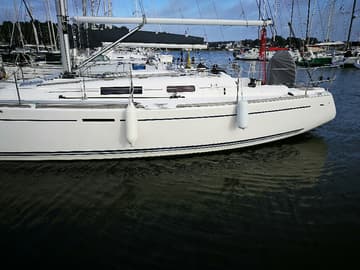 Sailboat Bonchamps available for yacht charter in France | Yacht4Less