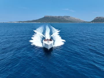 Motorboat Goldfinger available for yacht charter in Italy | Yacht4Less