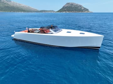 Best Price for a Motorboat Goldfinger rental in Italy | Yacht4Less