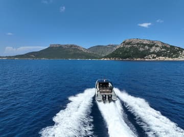 Best Price for a Motorboat Goldfinger rental in Italy | Yacht4Less