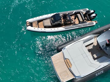 Best Price for a Motorboat Goldfinger rental in Italy | Yacht4Less