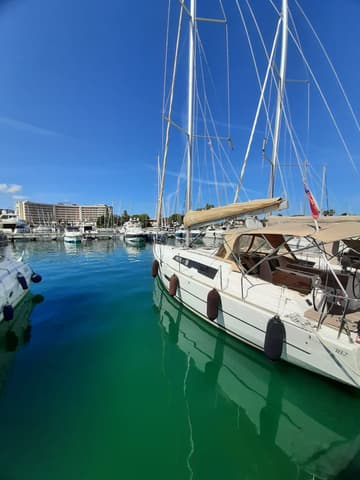 Best Price for a Sailboat Notus rental in Italy | Yacht4Less
