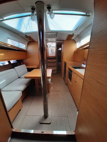 Sailboat Notus available for yacht charter in Italy | Yacht4Less