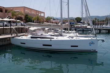 Best Price for a Sailboat Palmarola rental in Italy | Yacht4Less