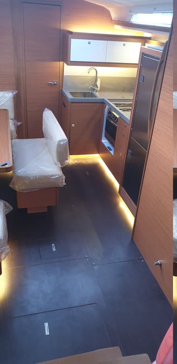 Sailboat Valchiria available for yacht charter in Italy | Yacht4Less