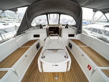 Sailboat Ciao Bao available for yacht charter in Croatia | Yacht4Less