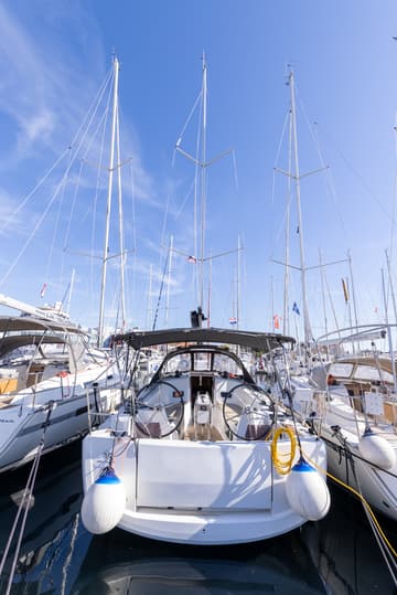 Sailboat Zatara available for yacht charter in Croatia | Yacht4Less