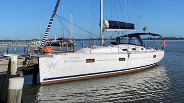 Sailboat Nuestro charter rental in Brazil | Yacht4Less