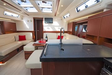 Sailboat Caitlin of Lorne available for yacht charter in Greece | Yacht4Less