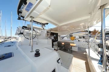 Catamaran Easy Course available for yacht charter in Croatia | Yacht4Less