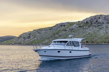 Motorboat Fourlux available for yacht charter in Croatia | Yacht4Less