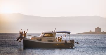 Motorboat H3 available for yacht charter in Croatia | Yacht4Less